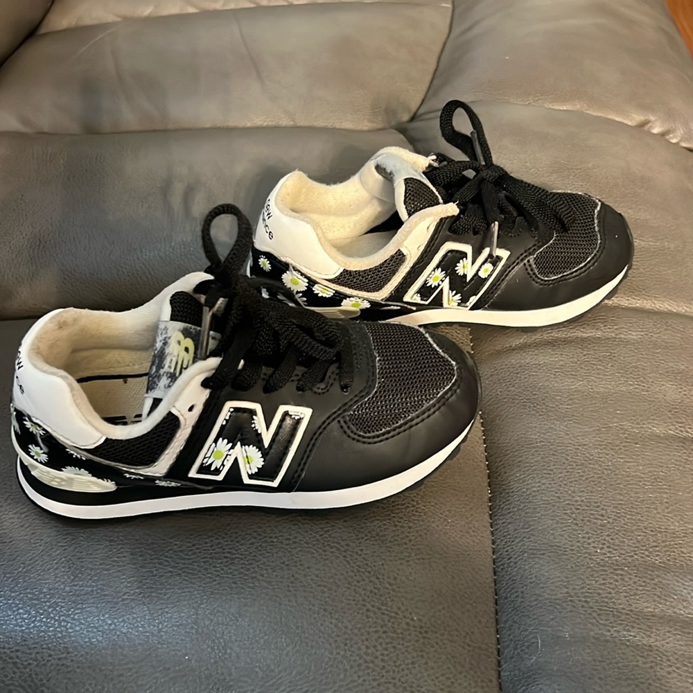 New balance size 11.5 for girls their really cute